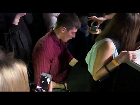 ❤️ Seks i vërtetë në një klub nate rus. Një vajzë 18-vjeçare ruse në anus dhe vaginë është qitur në një klub nate ️ Porno ruse tek ne ❌